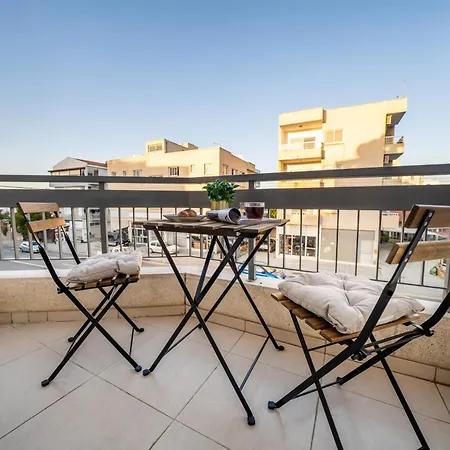 1 Bedroom Flat Near Center * Nikozja